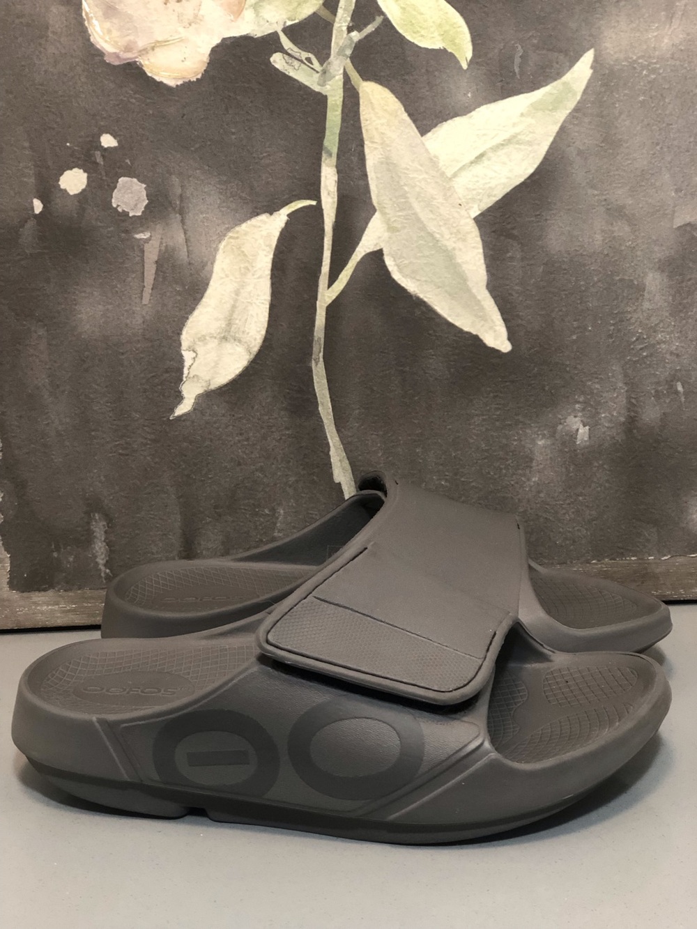 Oofos OOahh Slides sz 8